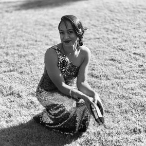 Meet your Posher, Lauri jo